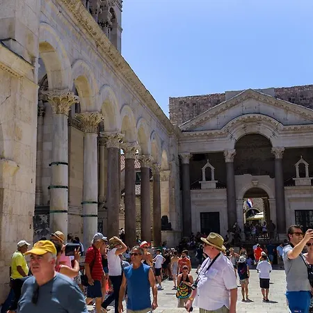 Porta Aurea *